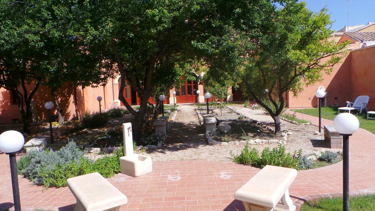 B&B Antica Villa Quartu SantʼElena Esterno foto